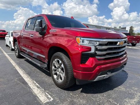 Used 2024 Chevrolet Silverado 1500 High Country w/ Technology Package AWD/4WD image 3