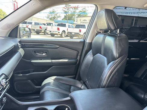 Used 2023 Honda Pilot EX-L image 15