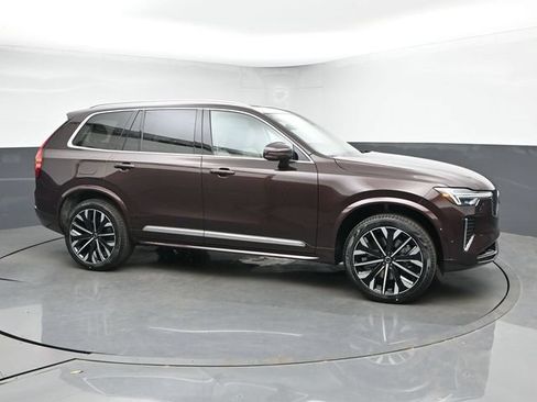 New 2026 Volvo XC90 T8 Ultra w/ Protection Package Premier AWD/4WD image 7