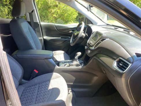 Used 2024 Chevrolet Equinox LT FWD image 35