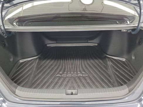 Used 2025 Honda Accord LX image 9