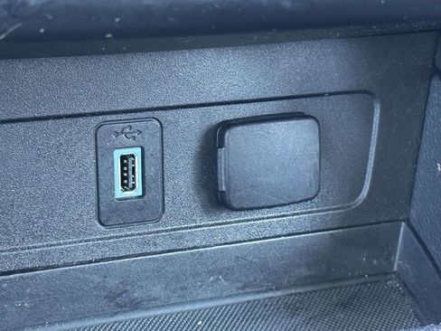 Used 2019 Ford Escape Titanium AWD/4WD image 26