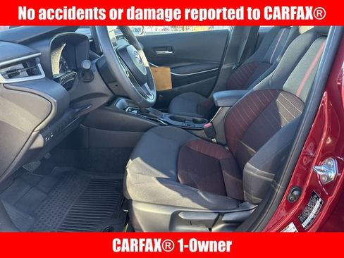 Certified 2025 Toyota Corolla SE image 3