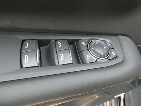 New 2026 Chevrolet Suburban High Country AWD/4WD image 20