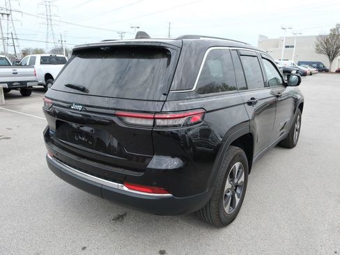 Used 2022 Jeep Grand Cherokee Limited 4xe w/ Luxury Tech Group II image 6