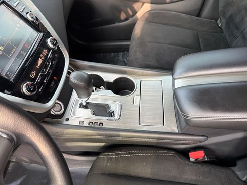 Used 2017 Nissan Murano S w/ Navigation Package AWD/4WD image 14