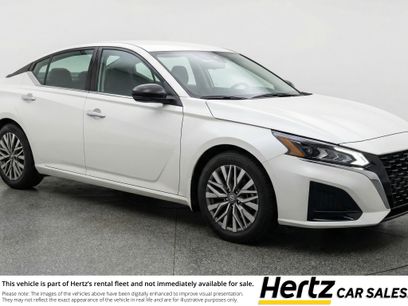 Used 2025 Nissan Altima 2.5 SV