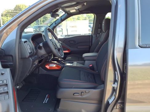 New 2026 Nissan Frontier PRO-4X w/ Pro-4x Convenience Package AWD/4WD image 6