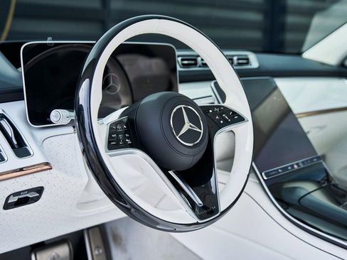 Used 2023 Mercedes-Benz Maybach S 680 4MATIC image 44