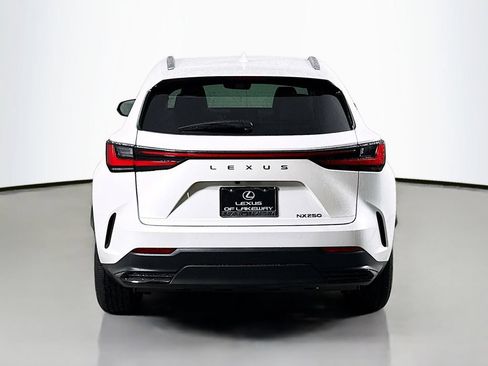 Used 2025 Lexus NX 250 FWD w/ Towing Package (2000 Lbs) image 6