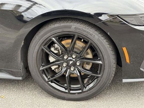 Used 2024 Ford Mustang Premium image 7