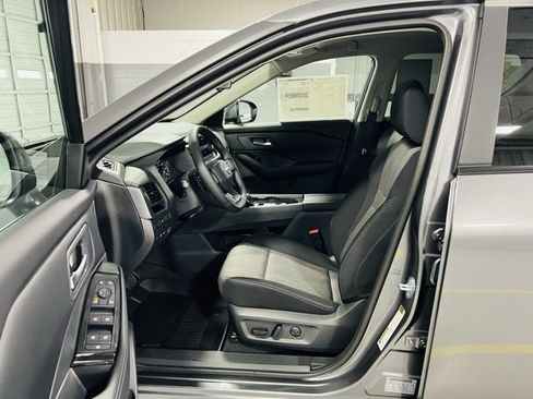 New 2026 Nissan Rogue SV image 19