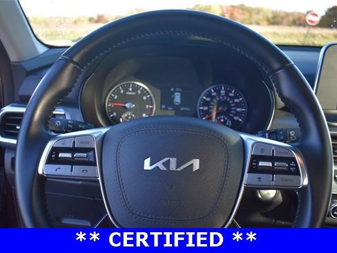 Certified 2022 Kia Telluride LX image 26