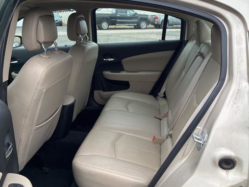 Used 2013 Chrysler 200 Limited image 19