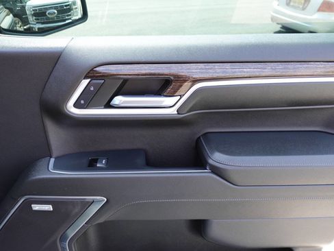 Used 2023 GMC Sierra 1500 Elevation w/ Preferred Package image 27