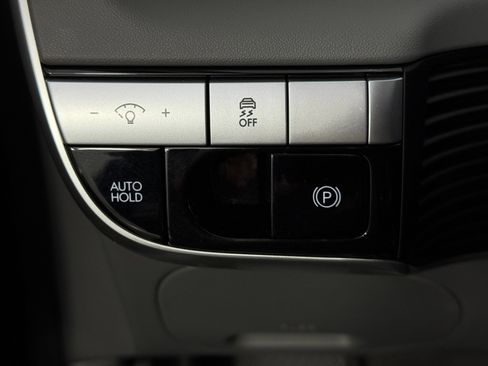 Used 2022 Hyundai Ioniq 5 SE image 16