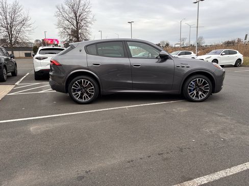 Used 2023 Maserati Grecale Modena image 5