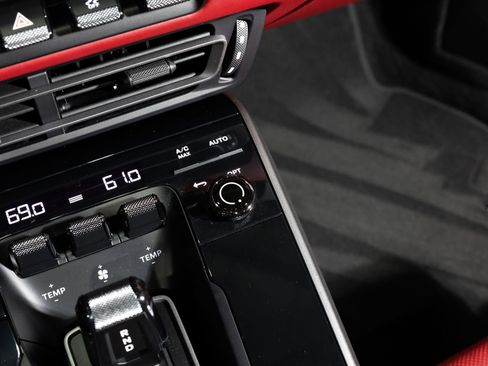 Used 2021 Porsche 911 Targa 4 image 44