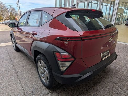 New 2026 Hyundai Kona SE image 3