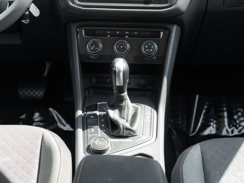 Used 2018 Volkswagen Tiguan S AWD/4WD image 15