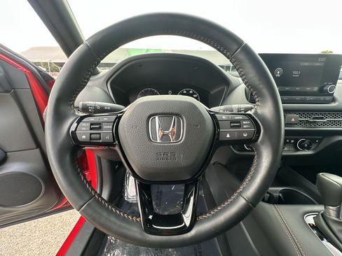 Used 2025 Honda HR-V Sport image 11