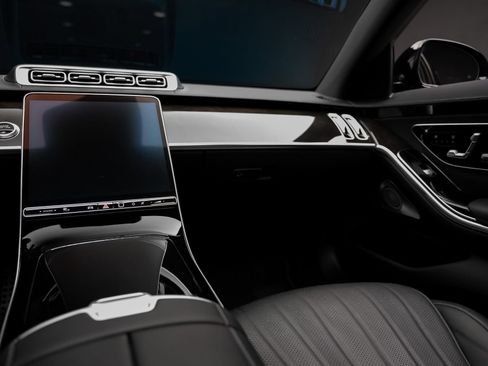 Used 2023 Mercedes-Benz S 500 4MATIC image 42