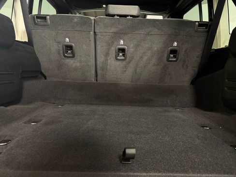 Certified 2025 Jeep Wrangler Unlimited Sahara AWD/4WD image 33