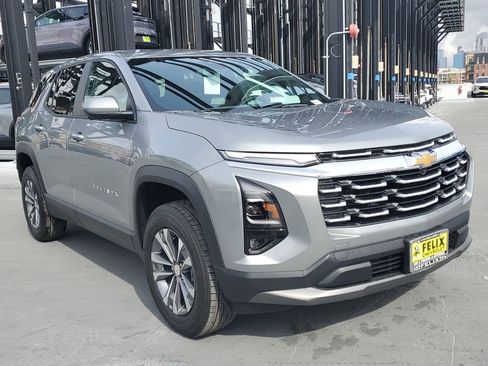 New 2026 Chevrolet Equinox LT w/ Safety and Technology Package image 2