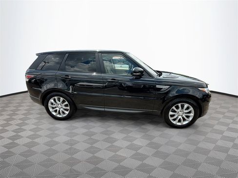 Used 2017 Land Rover Range Rover Sport HSE image 9