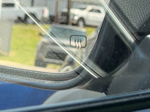 Used 2024 Toyota Corolla Cross LE w/ Moonroof Package image 23