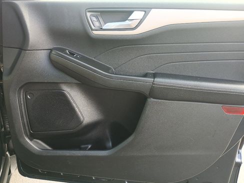 Certified 2022 Ford Escape SEL w/ Technology Package image 34