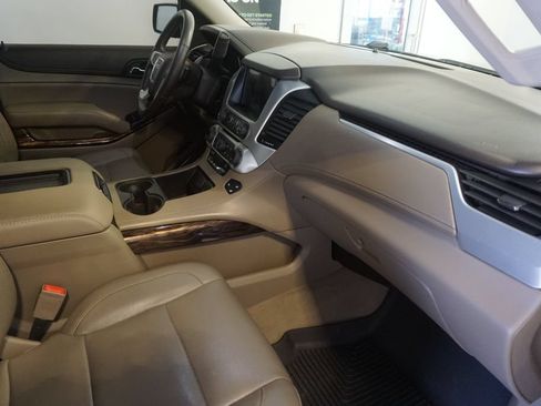 Used 2019 GMC Yukon XL SLT w/ Open Road Package RWD image 28