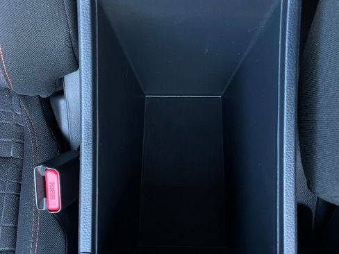 Certified 2025 Honda HR-V Sport image 20