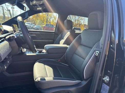 New 2026 GMC Sierra EV Elevation w/ LPO, Elevation Dark Package image 10