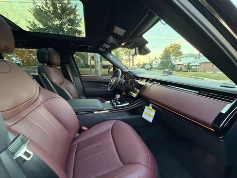 Used 2024 Land Rover Range Rover Sport Autobiography image 23