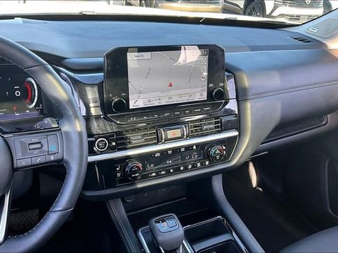 Certified 2024 Nissan Pathfinder Platinum w/ Cargo Package image 9