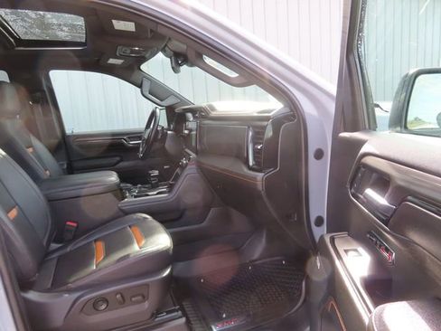 Used 2024 GMC Sierra 1500 AT4 w/ AT4 Premium Package AWD/4WD image 25