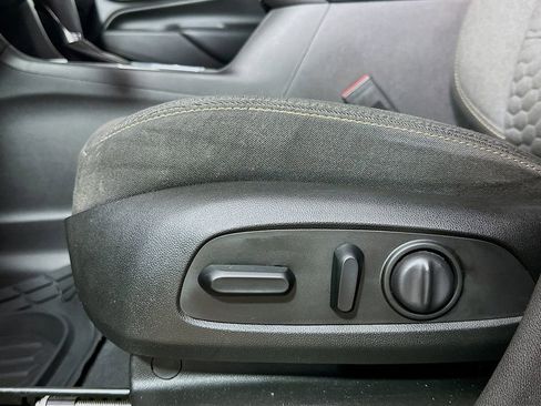 Used 2019 Chevrolet Equinox LT FWD image 23