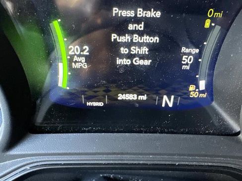 Used 2024 Jeep Wrangler Unlimited image 17