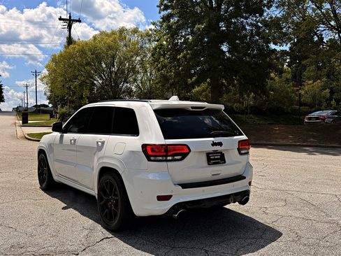 Used 2018 Jeep Grand Cherokee SRT w/ Trailer Tow Group IV AWD/4WD image 7