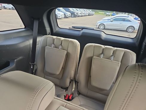 Used 2013 Ford Explorer XLT AWD/4WD image 8