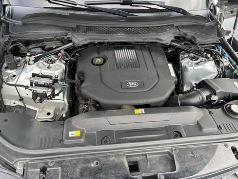 Used 2017 Land Rover Range Rover HSE image 35