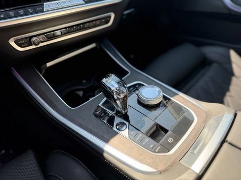 Used 2023 BMW X5 xDrive40i w/ M Sport Package AWD/4WD image 26