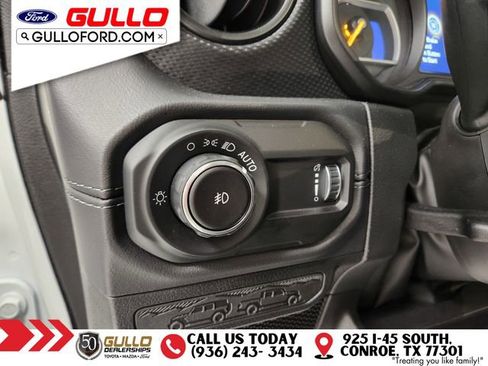 Used 2025 Jeep Wrangler Unlimited Rubicon image 22