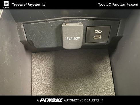 Used 2024 Toyota Corolla LE image 30