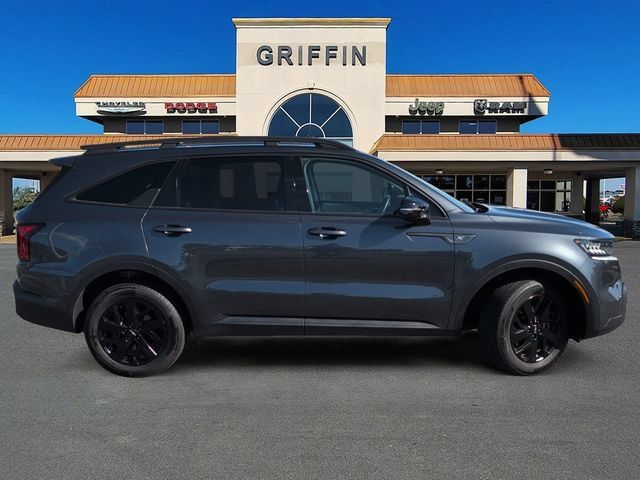 Used 2022 Kia Sorento S AWD/4WD image 3
