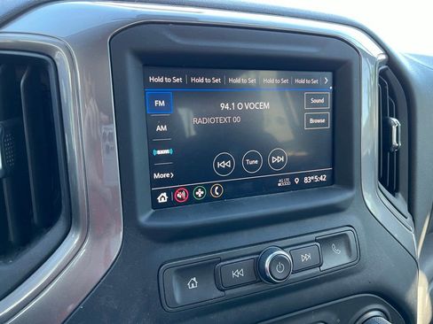 Used 2022 Chevrolet Silverado 1500 Custom w/ Safety Confidence Package image 8