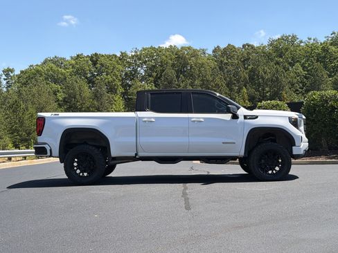 Used 2024 GMC Sierra 1500 Elevation w/ LPO, Elevation Black Package AWD/4WD image 5