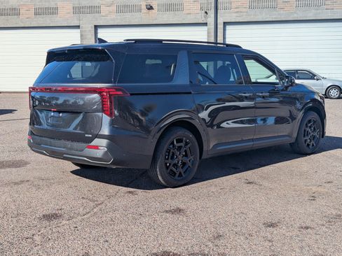 New 2026 Kia Carnival SX Prestige image 3