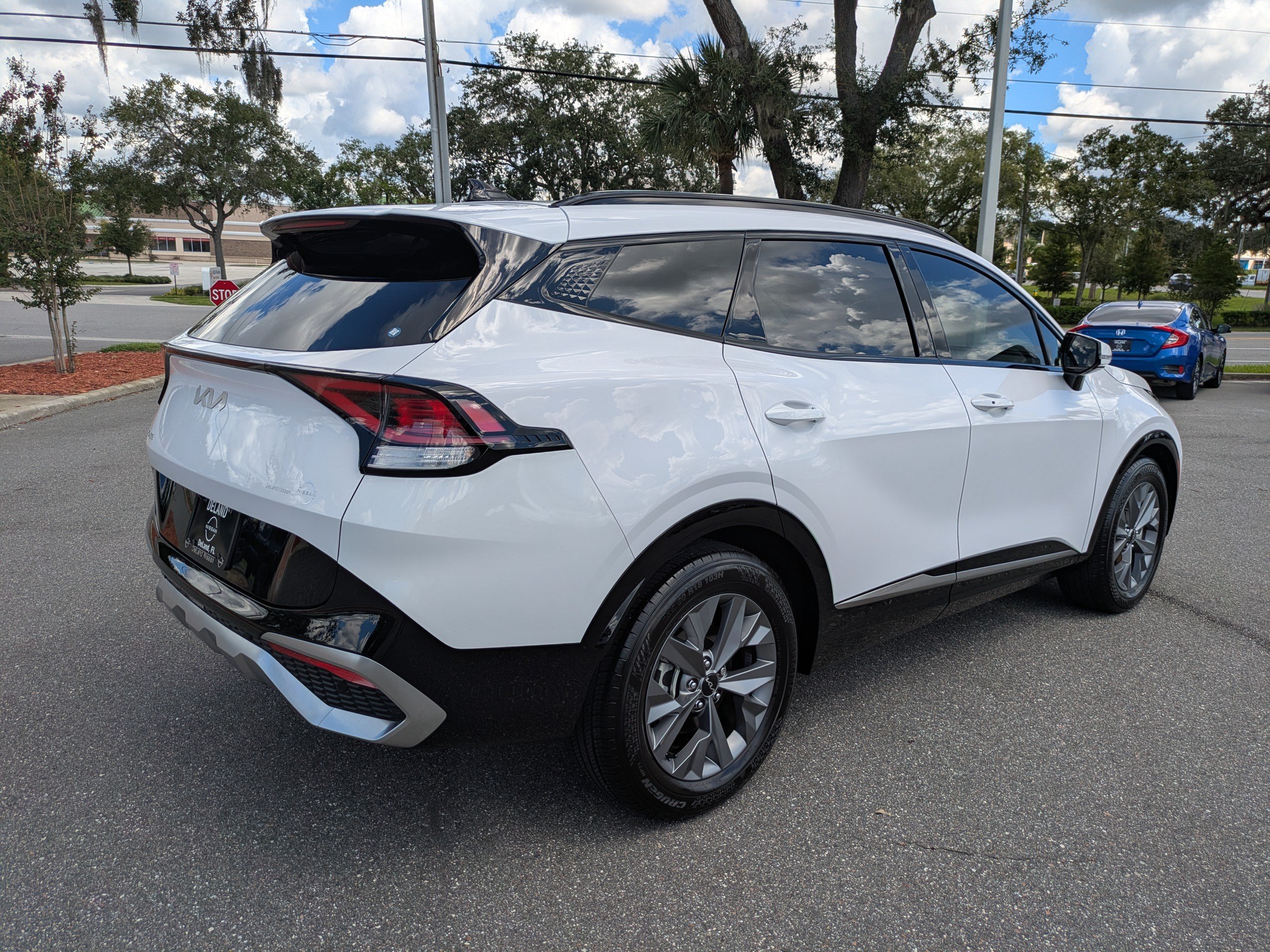 Used 2025 Kia Sportage SX FWD image 4